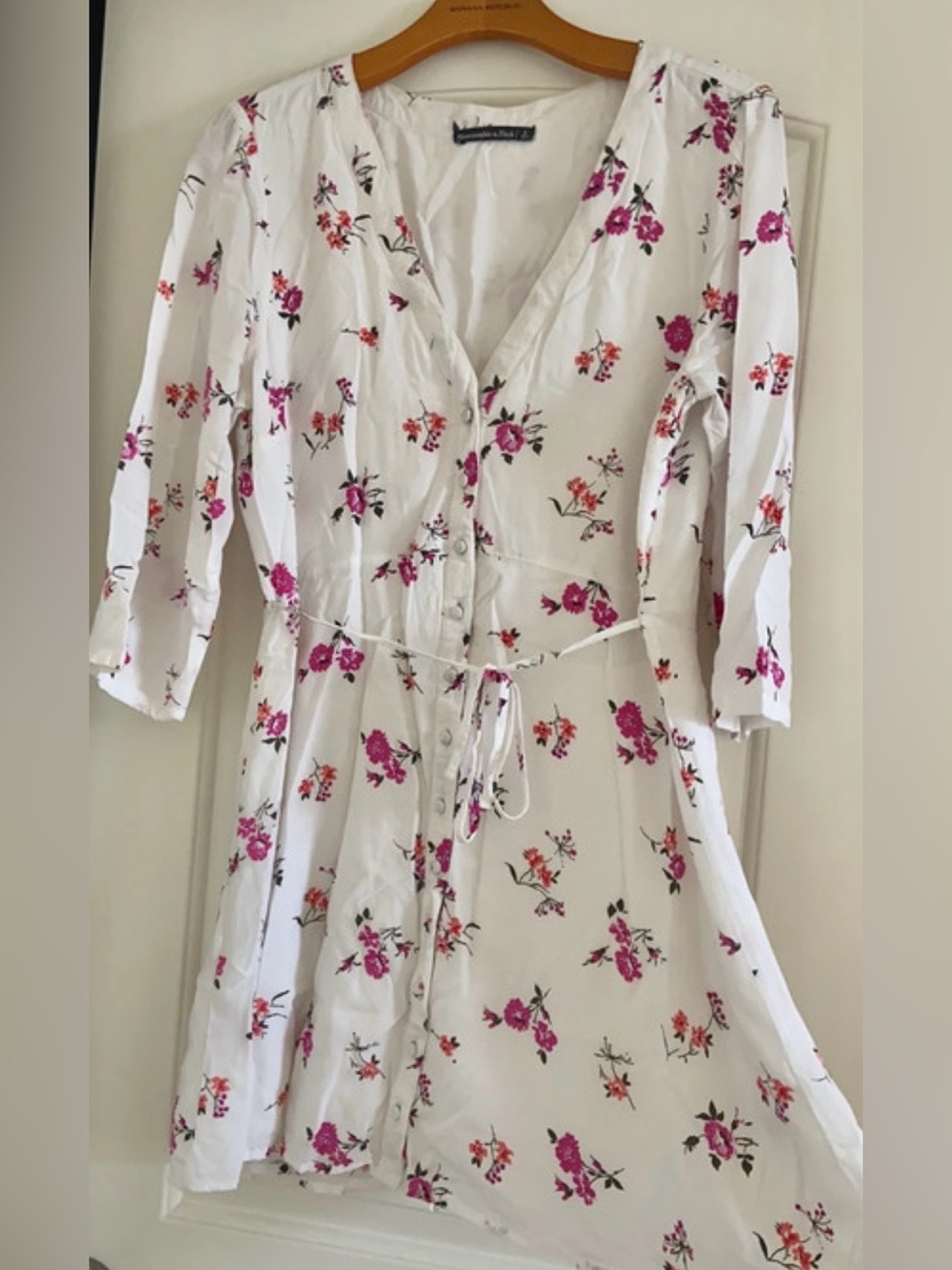 VTG Abercrombie & Fitch White Floral Button-Front Dress with Pink Flower Print L